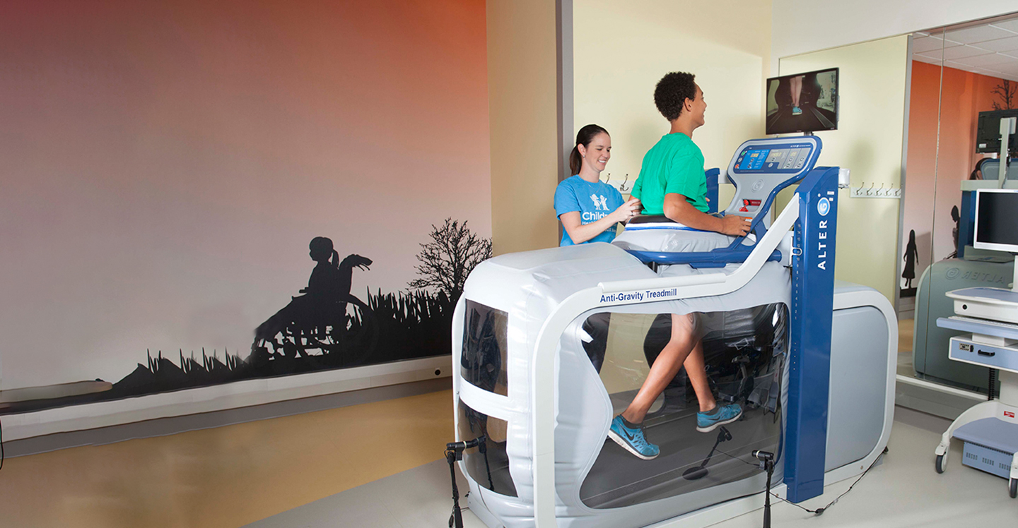 Children's patient in rehab using the antigravity treadmill